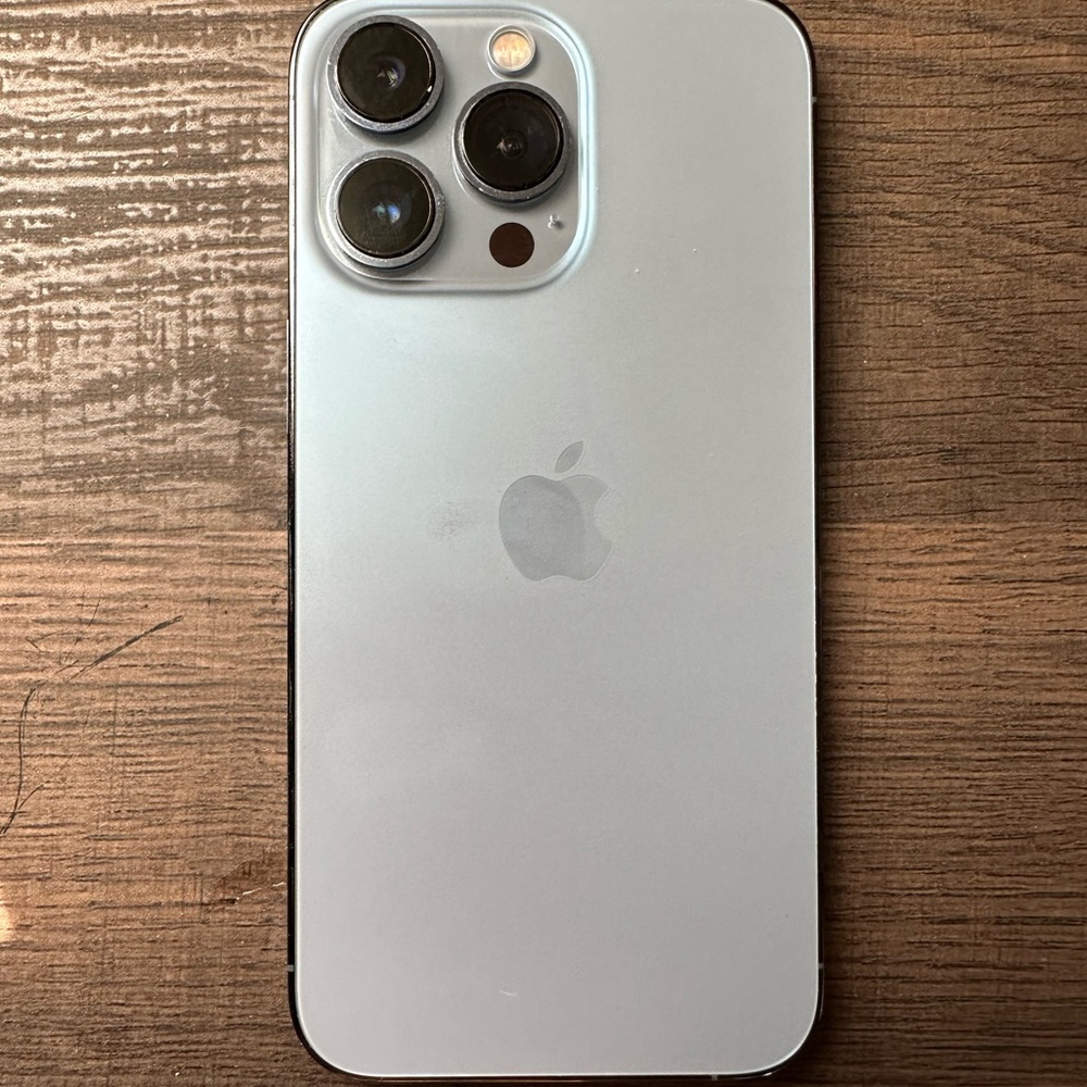 iPhone 13 Pro w/ Screen Protector